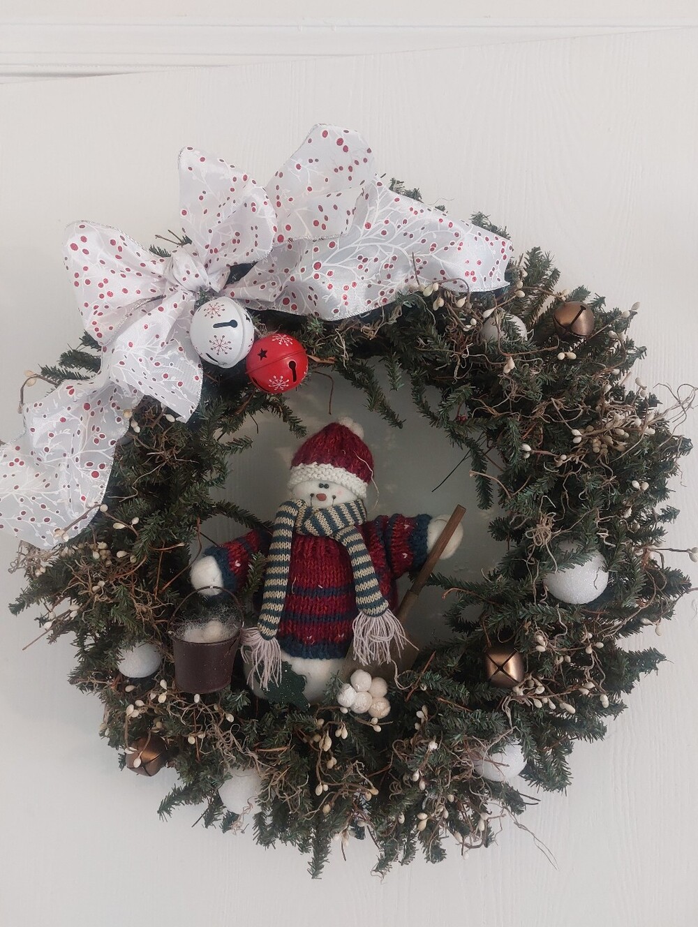Festive Snowman Holiday Wreath with White Polka Dot Bow